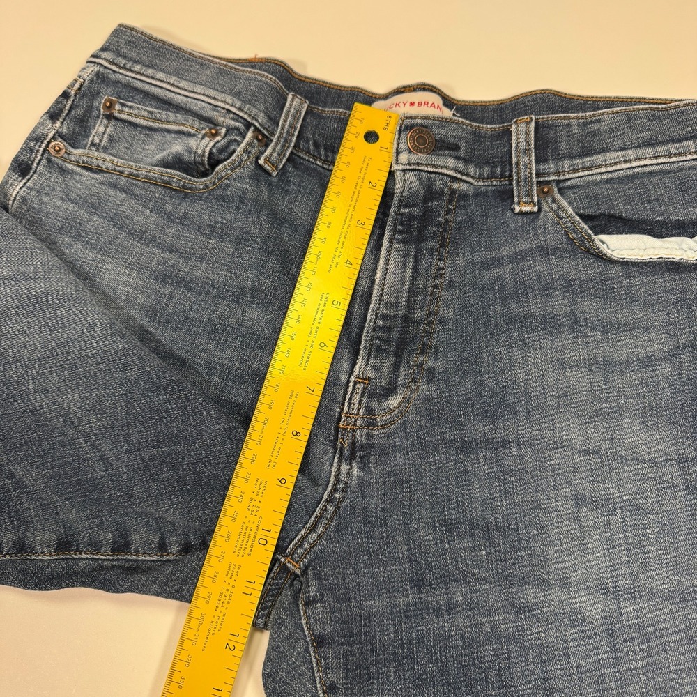 Lucky Brand 121 Slim Straight Mens Jeans 34x30 Blue Medium Wash Denim - Picture 15 of 16